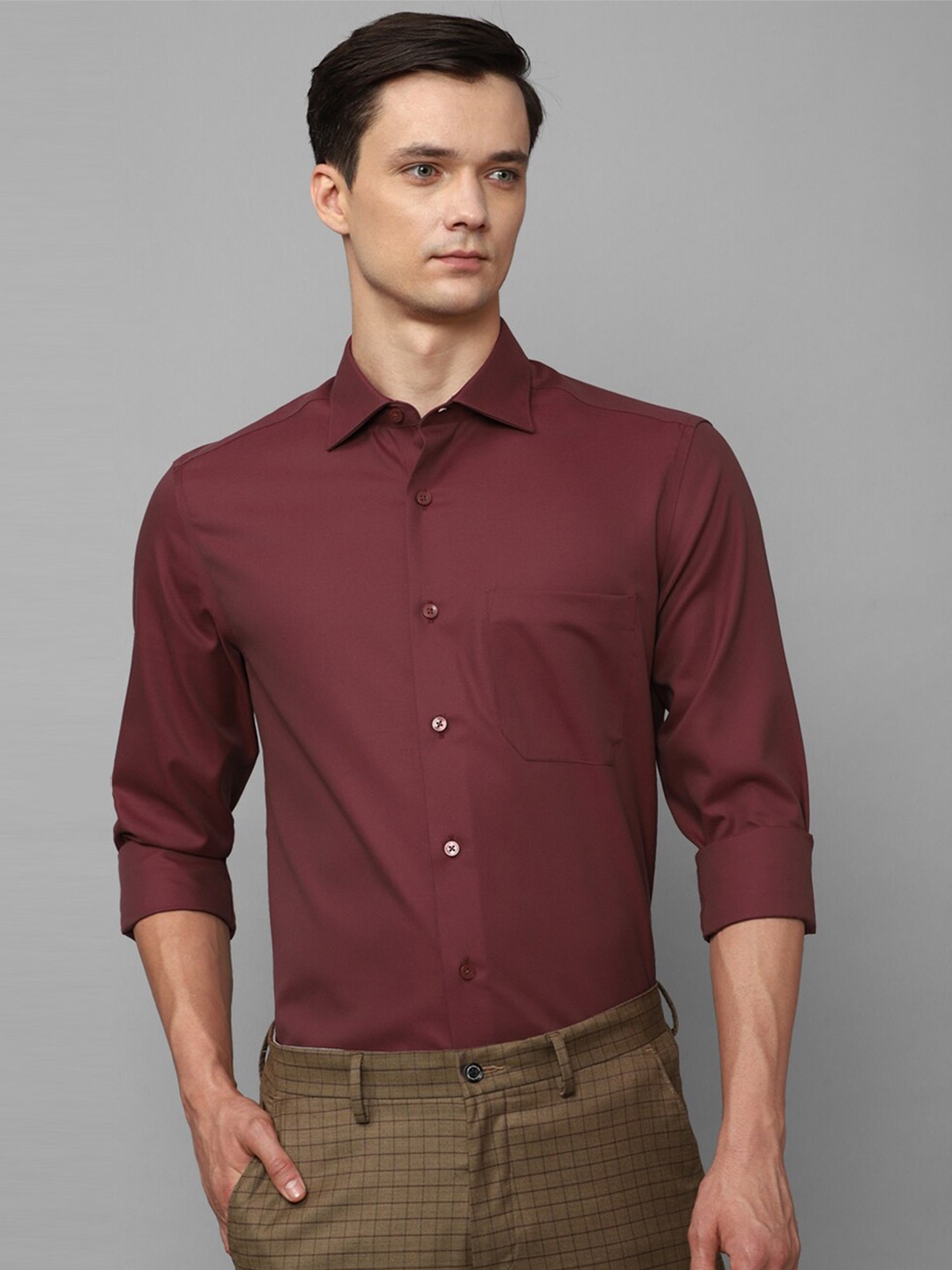 

Louis Philippe Slim Fit Pure Cotton Formal Shirt, Maroon