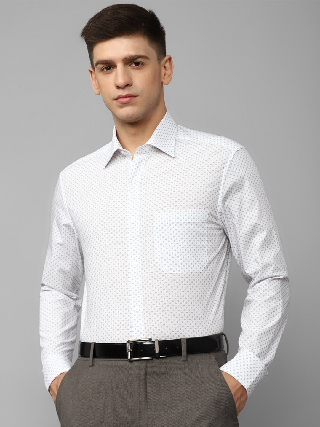 

Louis Philippe Slim Fit Micro Ditsy Printed Pure Cotton Formal Shirt, White