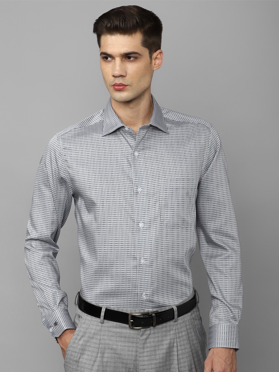 

Louis Philippe Slim Fit Vertical Striped Pure Cotton Formal Shirt, Grey