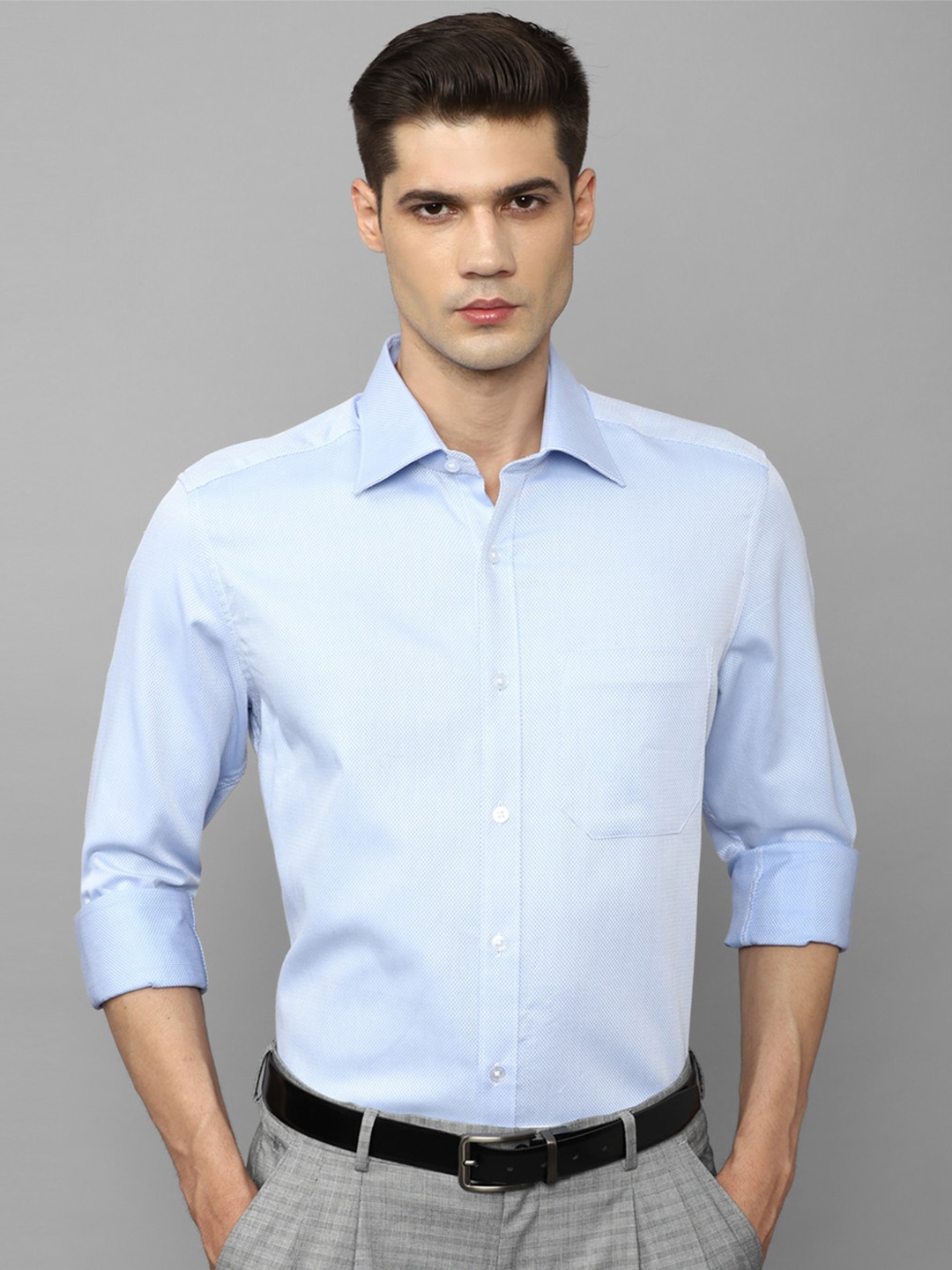 

Louis Philippe Spread Collar Pure Cotton Formal Shirt, Blue