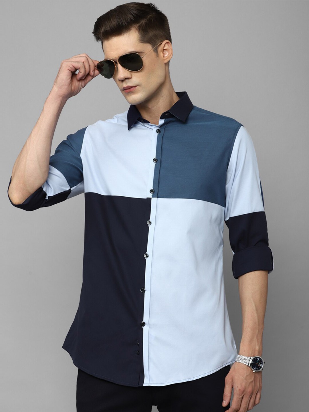 

Louis Philippe Sport Slim Fit Colourblocked Pure Cotton Casual Shirt, Blue