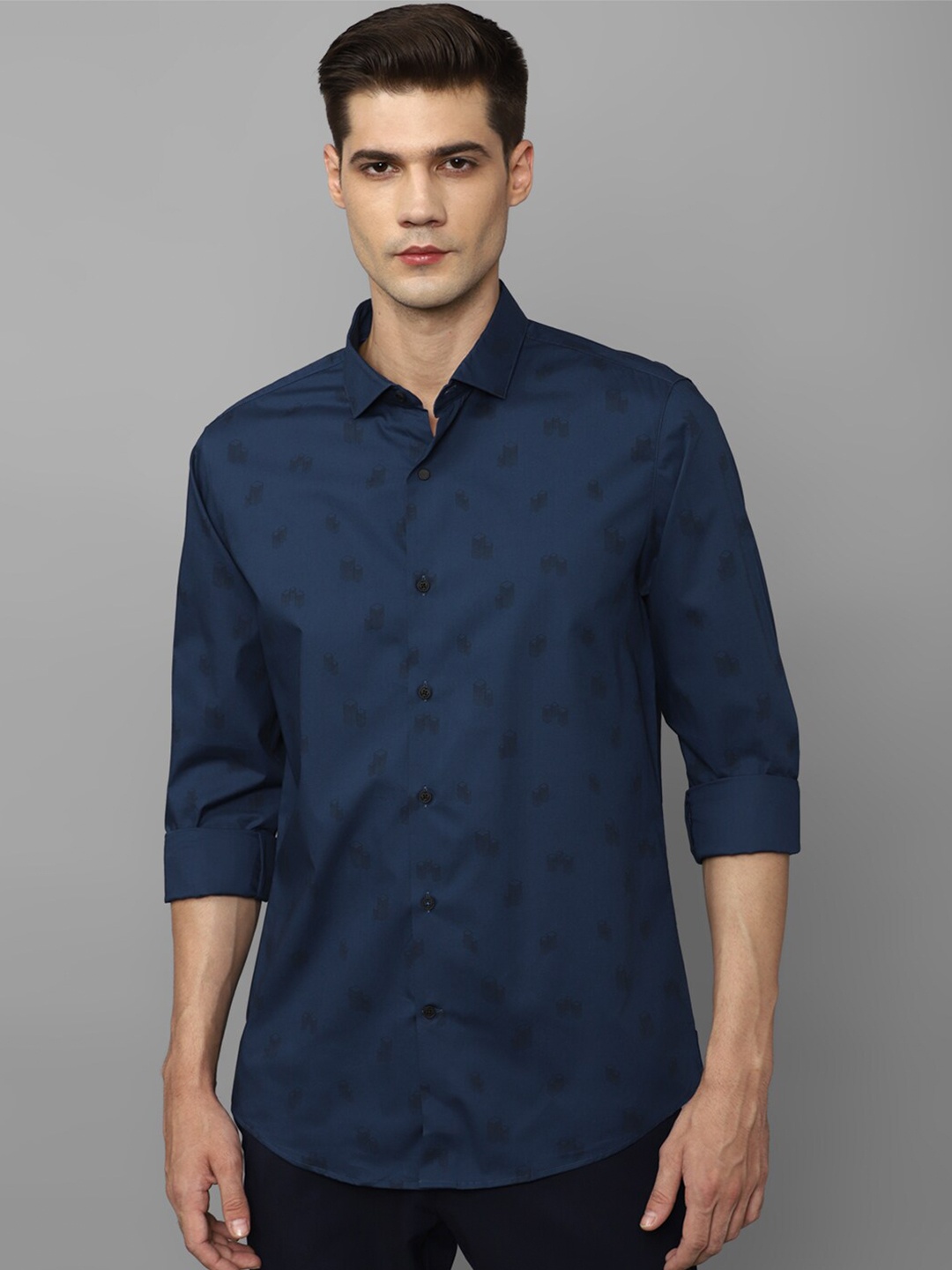 

Louis Philippe Sport Slim Fit Opaque Printed Casual Shirt, Navy blue