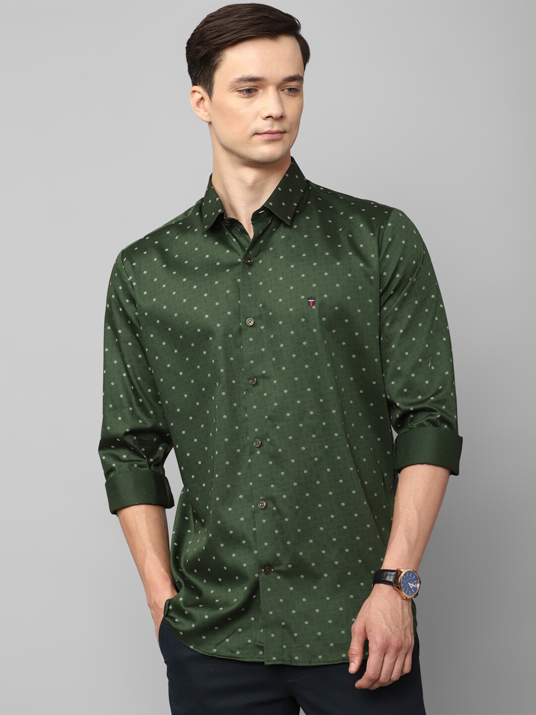 

Louis Philippe Sport Slim Fit Opaque Printed Pure Cotton Casual Shirt, Olive