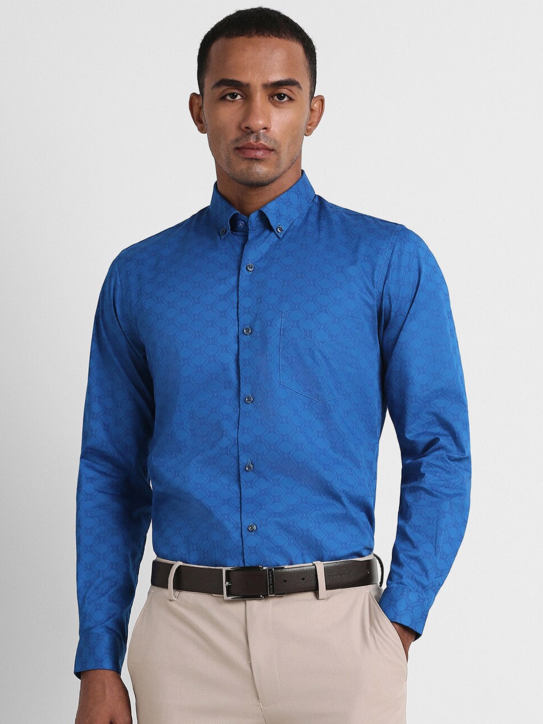 

Peter England Conversational Printed Slim Fit Cotton Formal Shirt, Blue