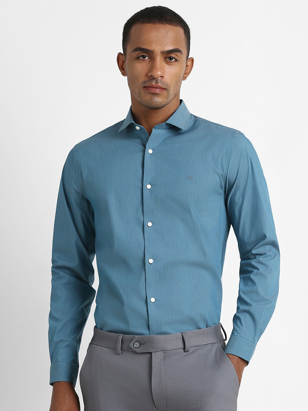 

Peter England Slim Fit Checked Formal Shirt, Blue