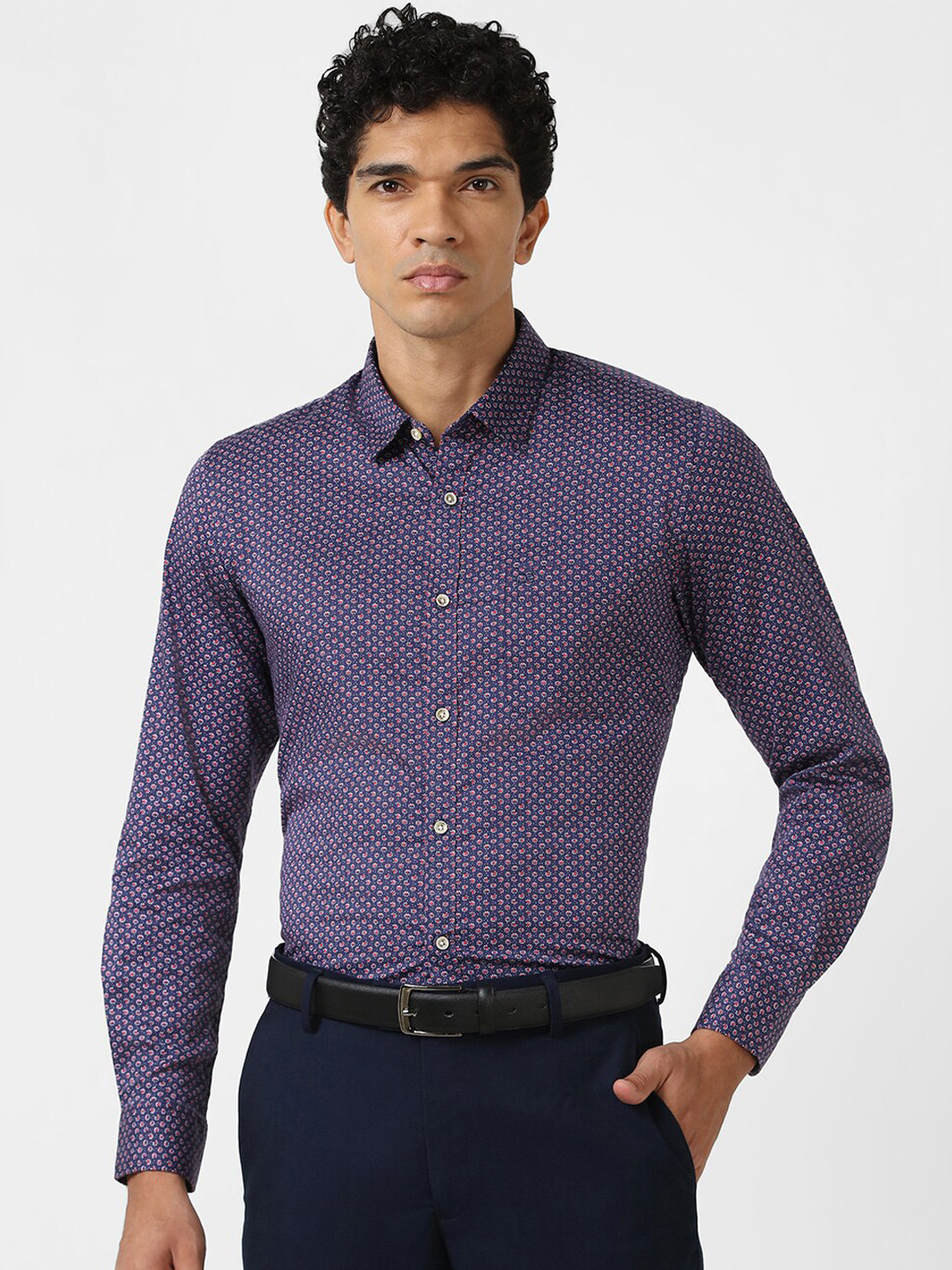 

Peter England Casuals Floral Printed Slim Fit Cotton Casual Shirt, Purple
