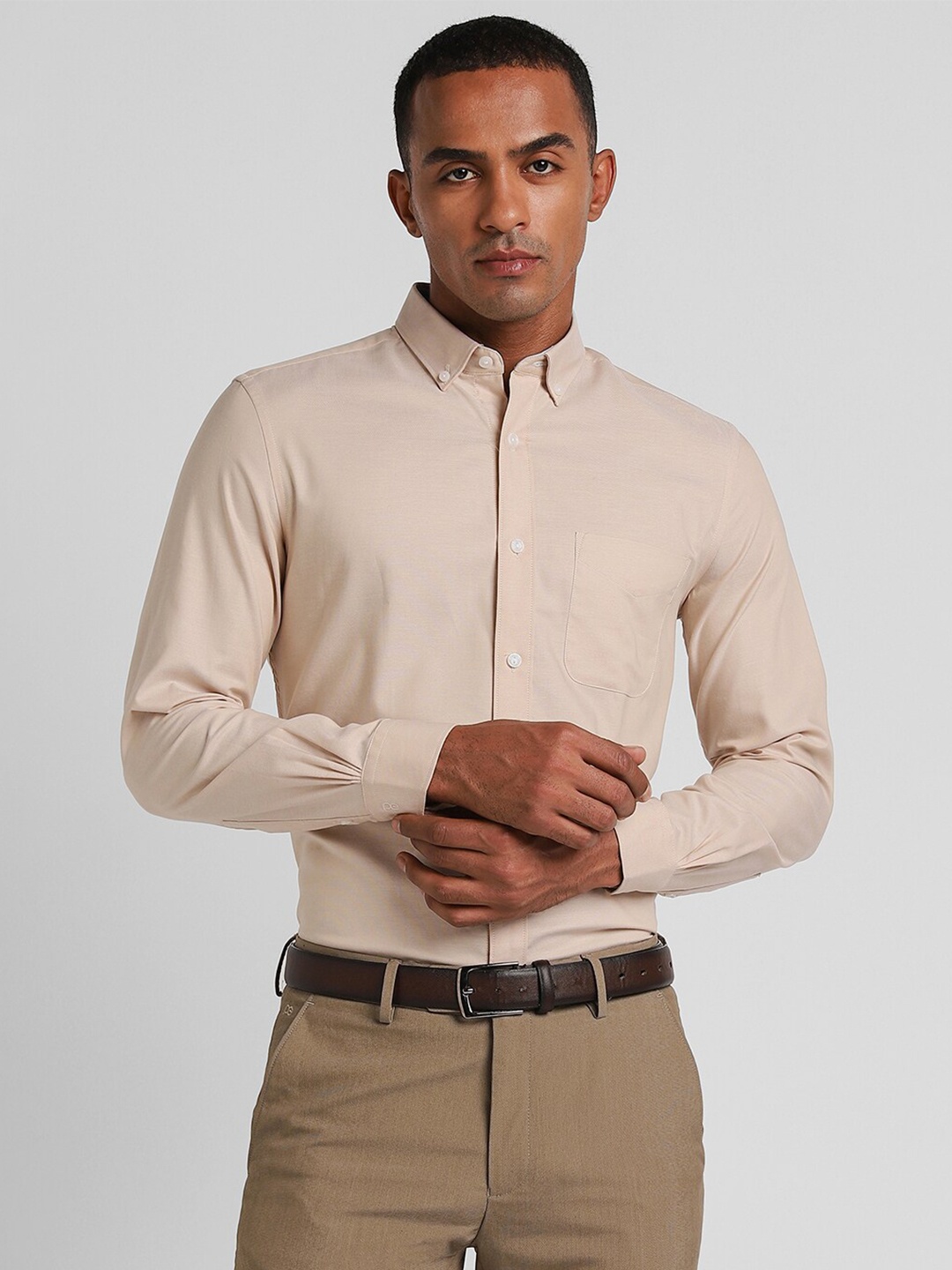 

Peter England Elite Slim Fit Button-Down Collar Opaque Pure Cotton Formal Shirt, Cream