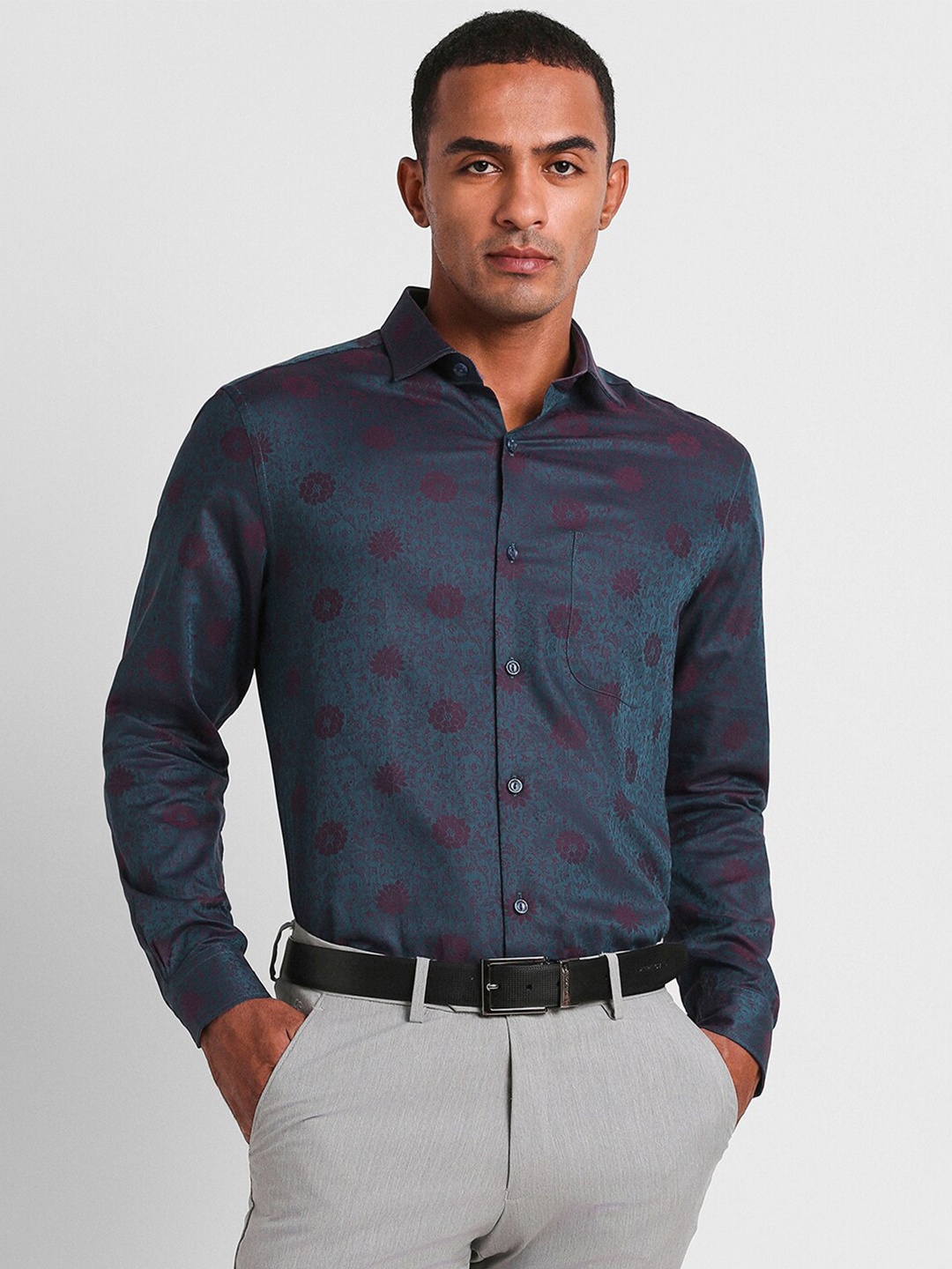 

Peter England Elite Floral Self Design Formal Shirt, Navy blue