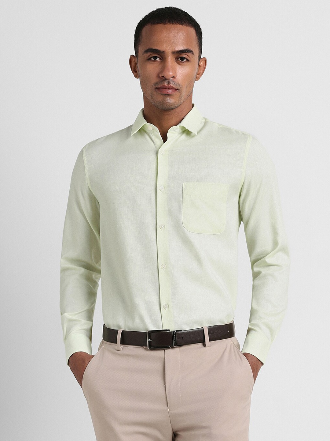 

Peter England Elite Slim Fit Textured Self Design Pure Cotton Formal Shirt, Yellow