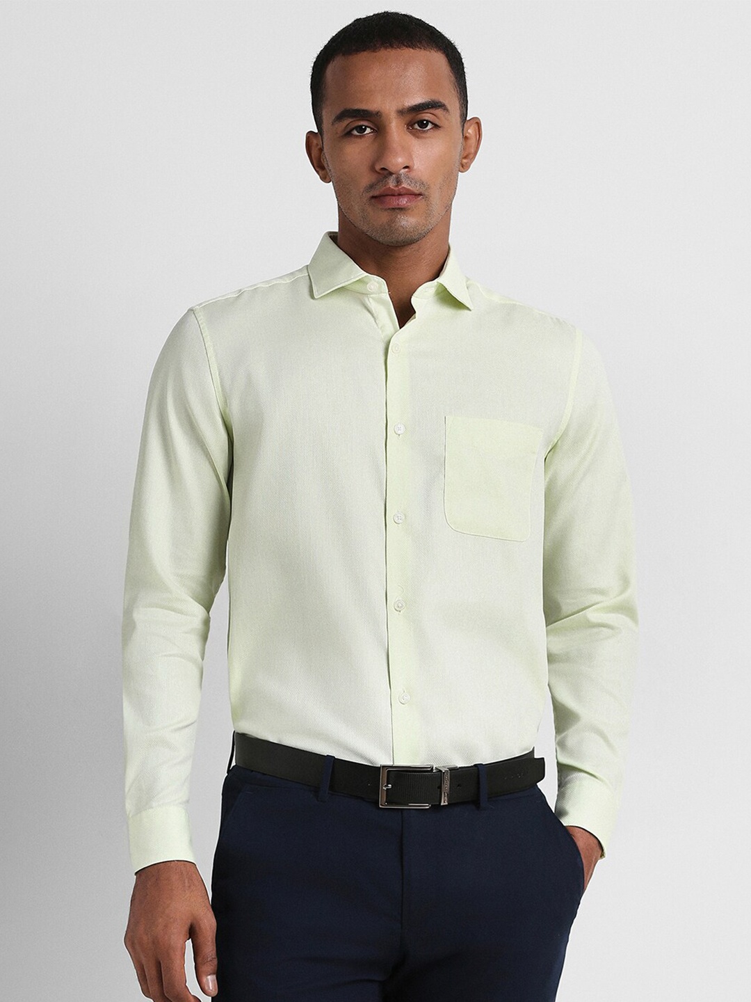 

Peter England Elite Slim Fit Self Design Pure Cotton Formal Shirt, Yellow