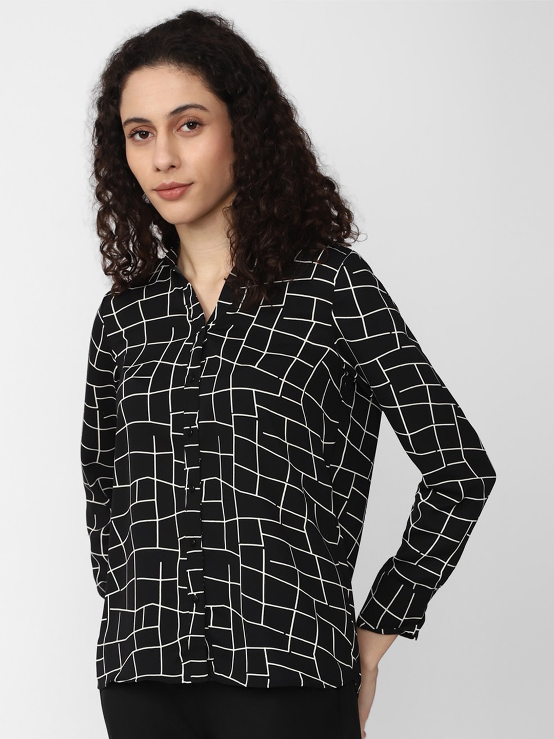 

Van Heusen Woman Geometric Printed Formal Shirt, Black