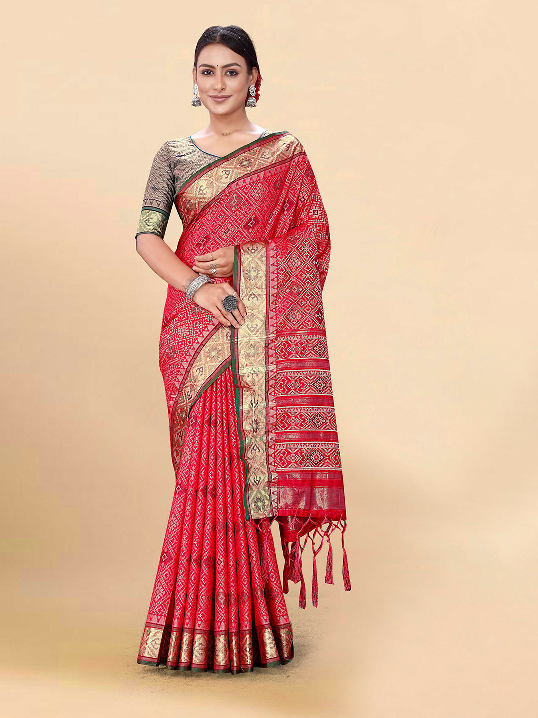 

Mitera Pink & Purple Ethnic Motif Woven Design Zari Patola Saree