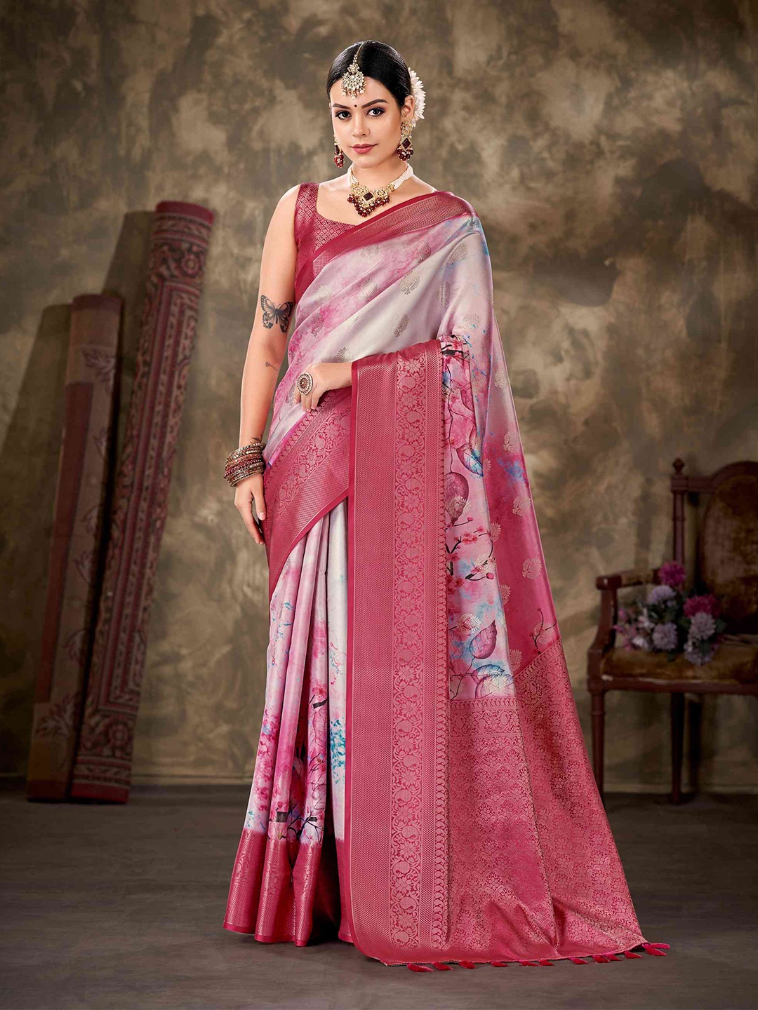 

Silk Land Floral Printed Art Silk Banarasi Saree, Pink