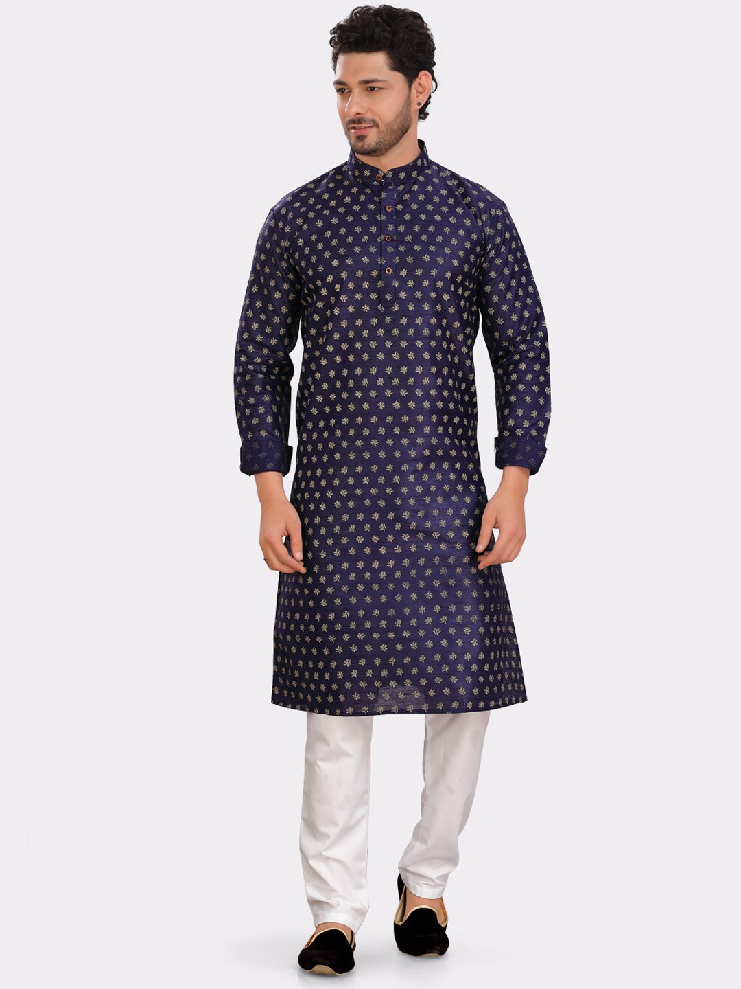 

SHIWAM ETHNIX Ethnic Motifs Printed Mandarin Collar Kurta with Pyjamas, Navy blue