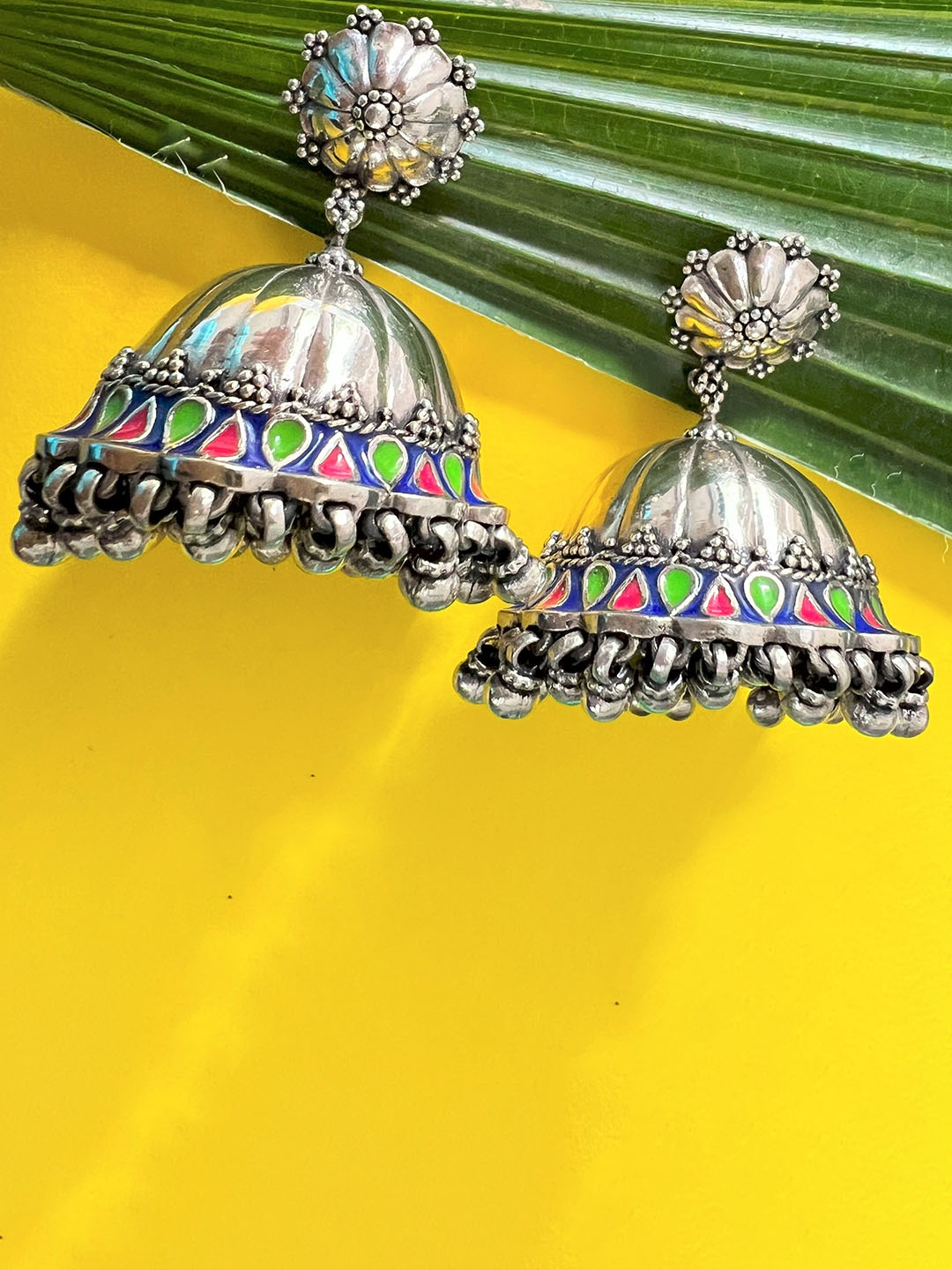 

Arte Jewels Dome Shaped Jhumkas Earrings, Silver