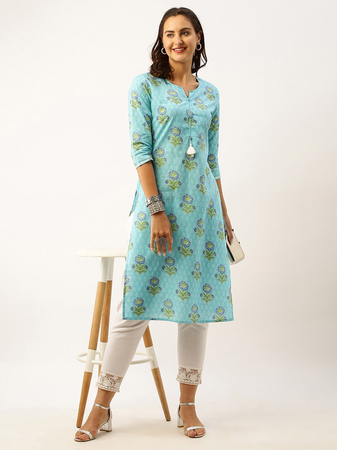 

ODETTE Floral Printed Straight Kurta, Blue