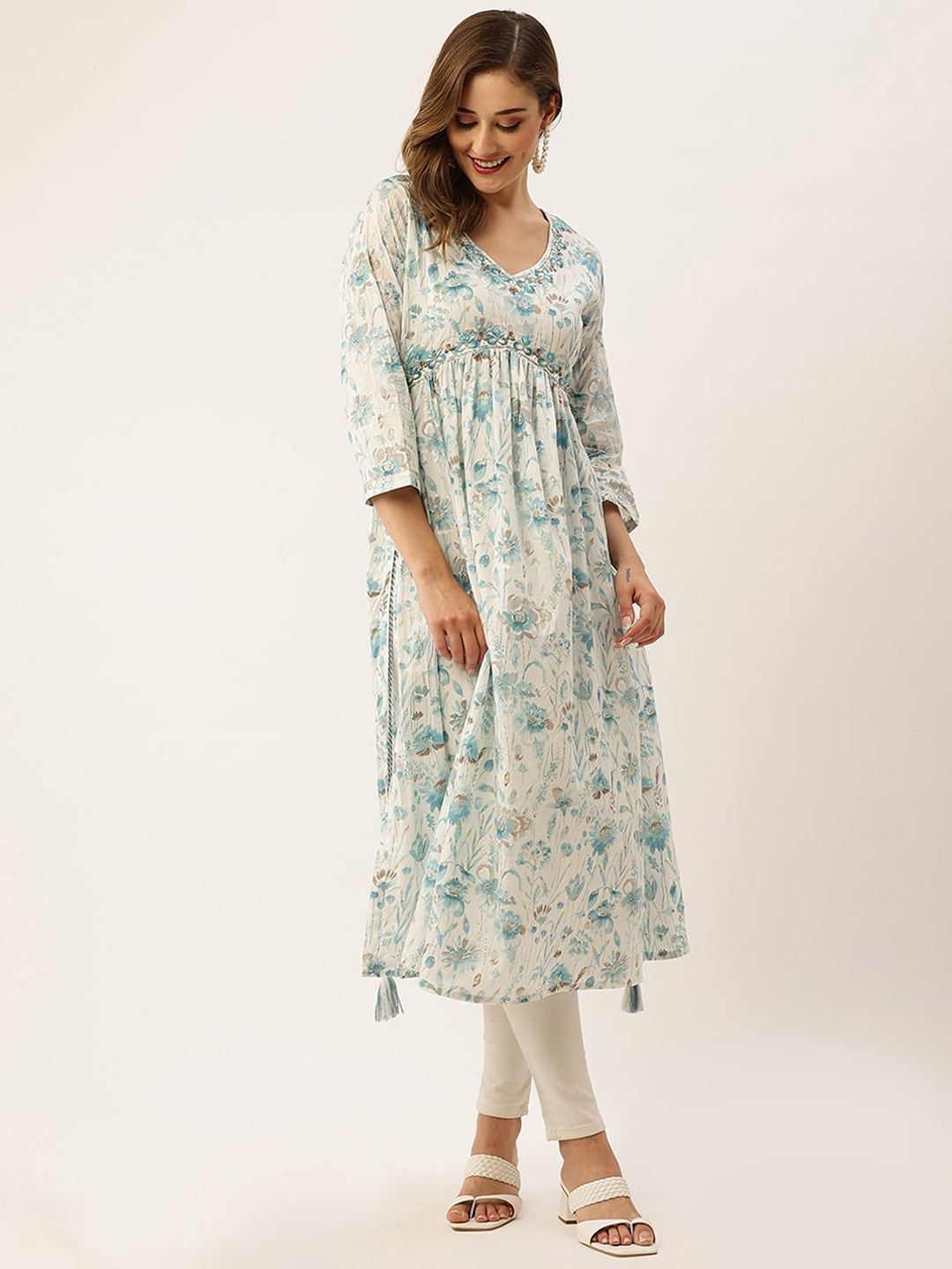 

ODETTE Floral Printed Empired Straight Kurta, Blue
