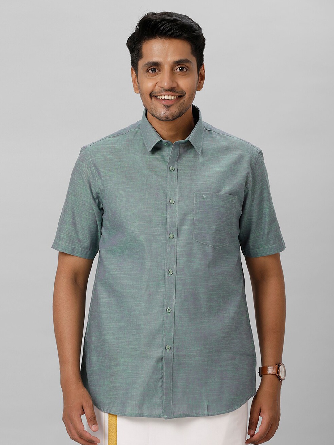 

Ramraj Spread Collar Short Sleeves Casual Shirt, Green