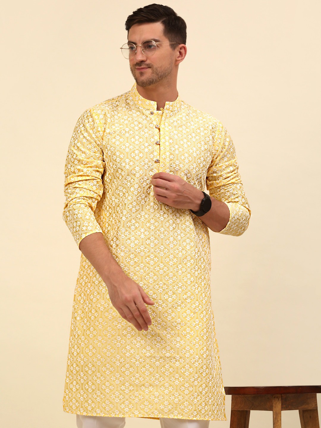 

Anouk Yellow & White Ethnic Motifs Chikankari Embroidered Straight Kurta