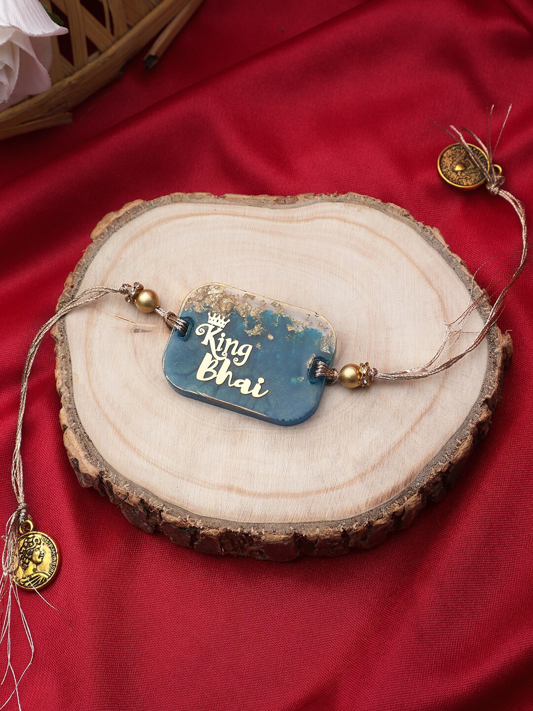 

Mali Fionna King Bhai Charm Rakhi, Blue
