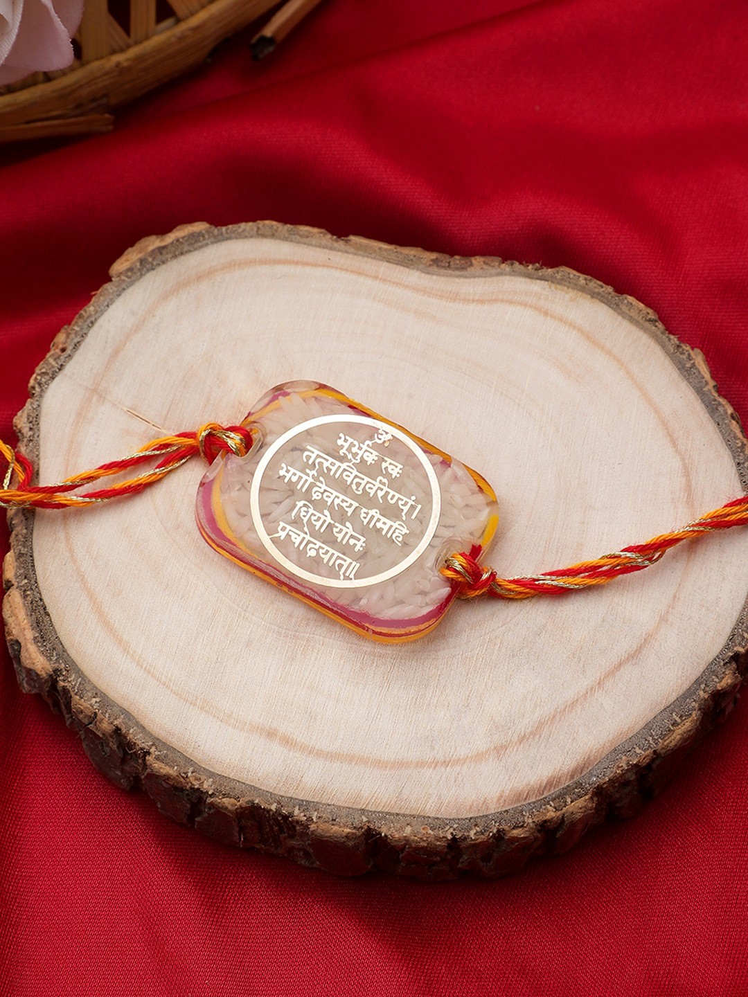 

Mali Fionna Men Designed Thread Rakhi, Orange