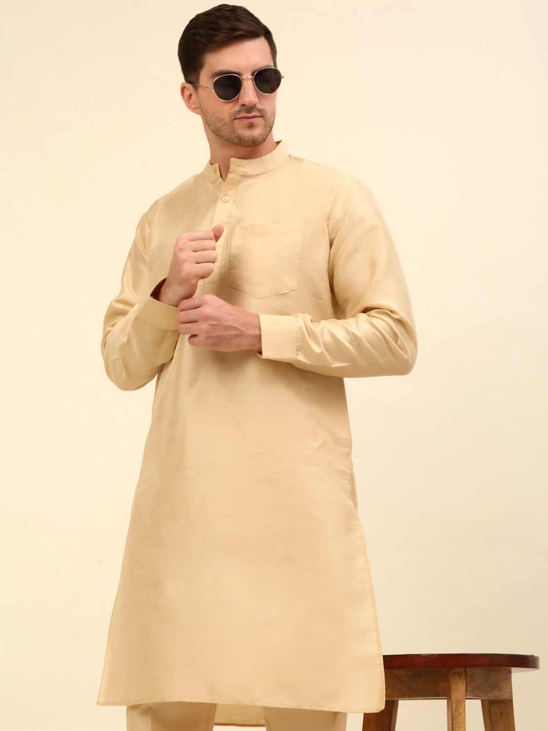 

Anouk Gold-Toned Mandarin Collar Kurta with Pyjamas