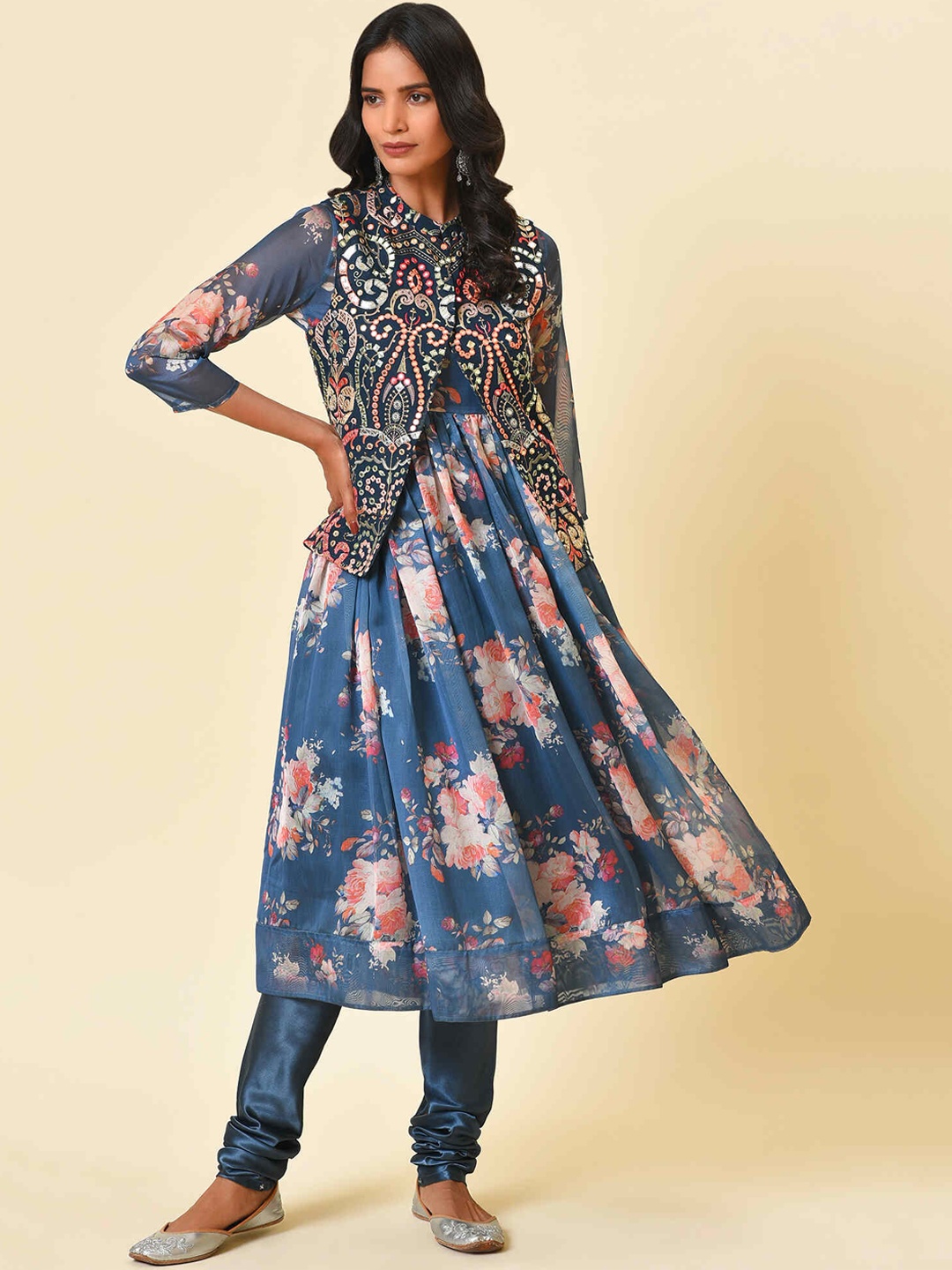 

NUHH Floral Printed Empire Kurta with Churidar & Jacket, Blue