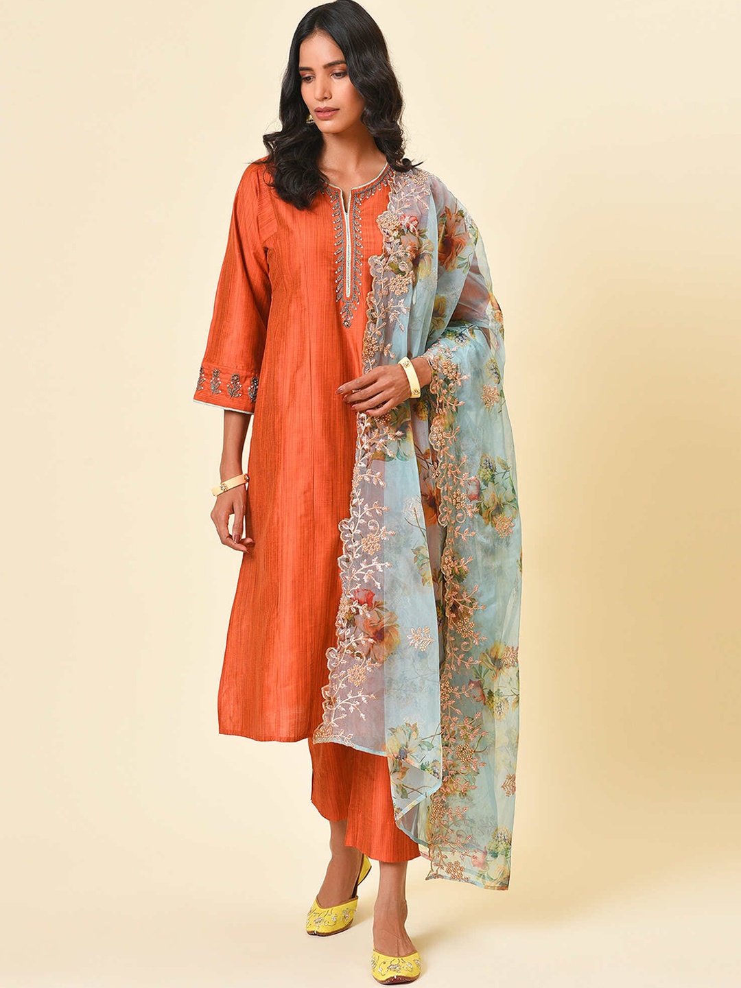 

NUHH Yoke Design Regular Kurta with Trousers & With Dupatta, Rust