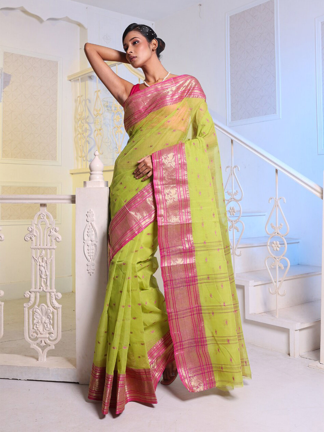 

Charukriti Ethnic Motifs Zari Pure Cotton Taant Saree, Lime green