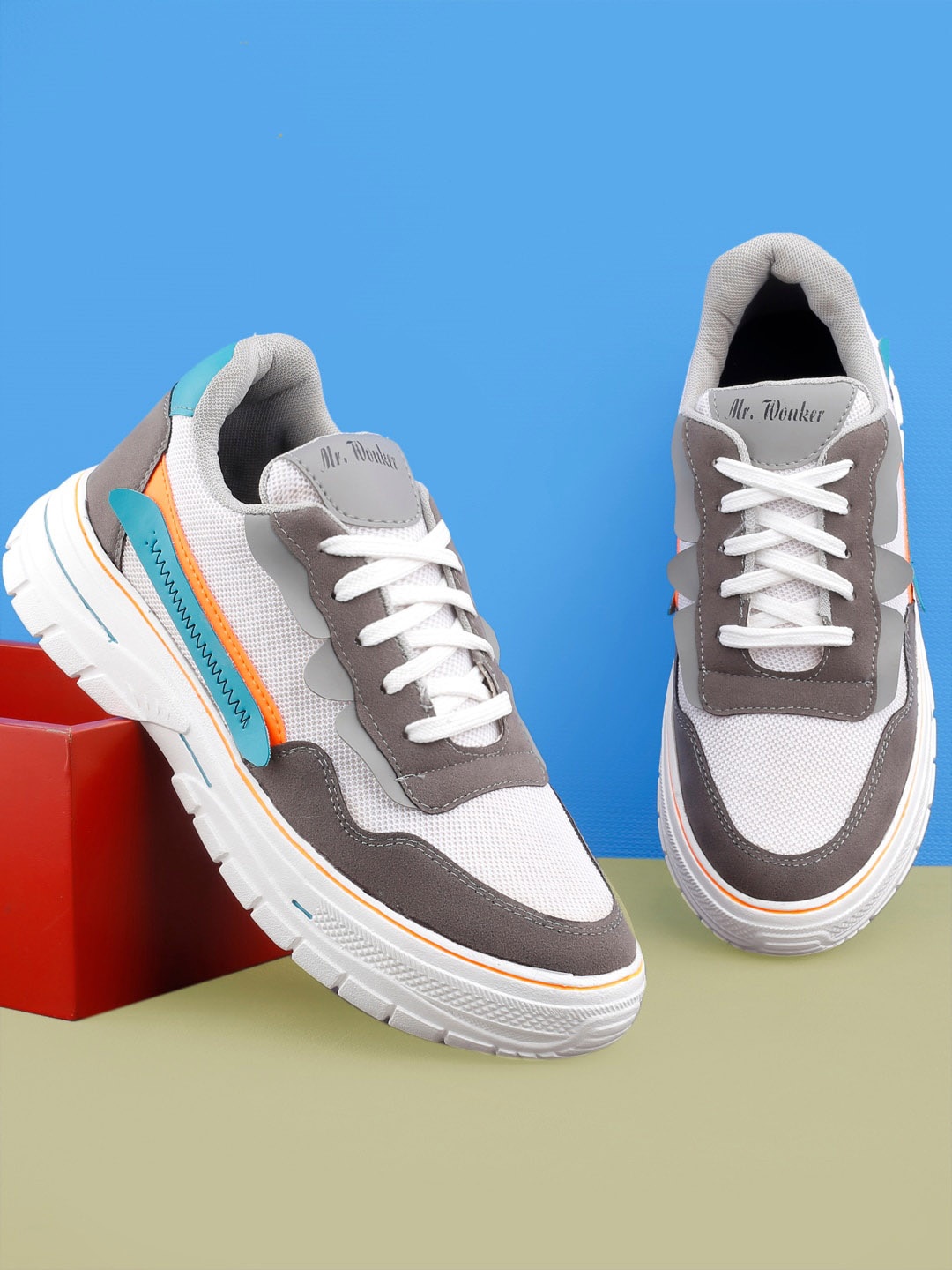 

mr.wonker Men Colourblocked Comfort Insole Contrast Sole Sneakers, Grey