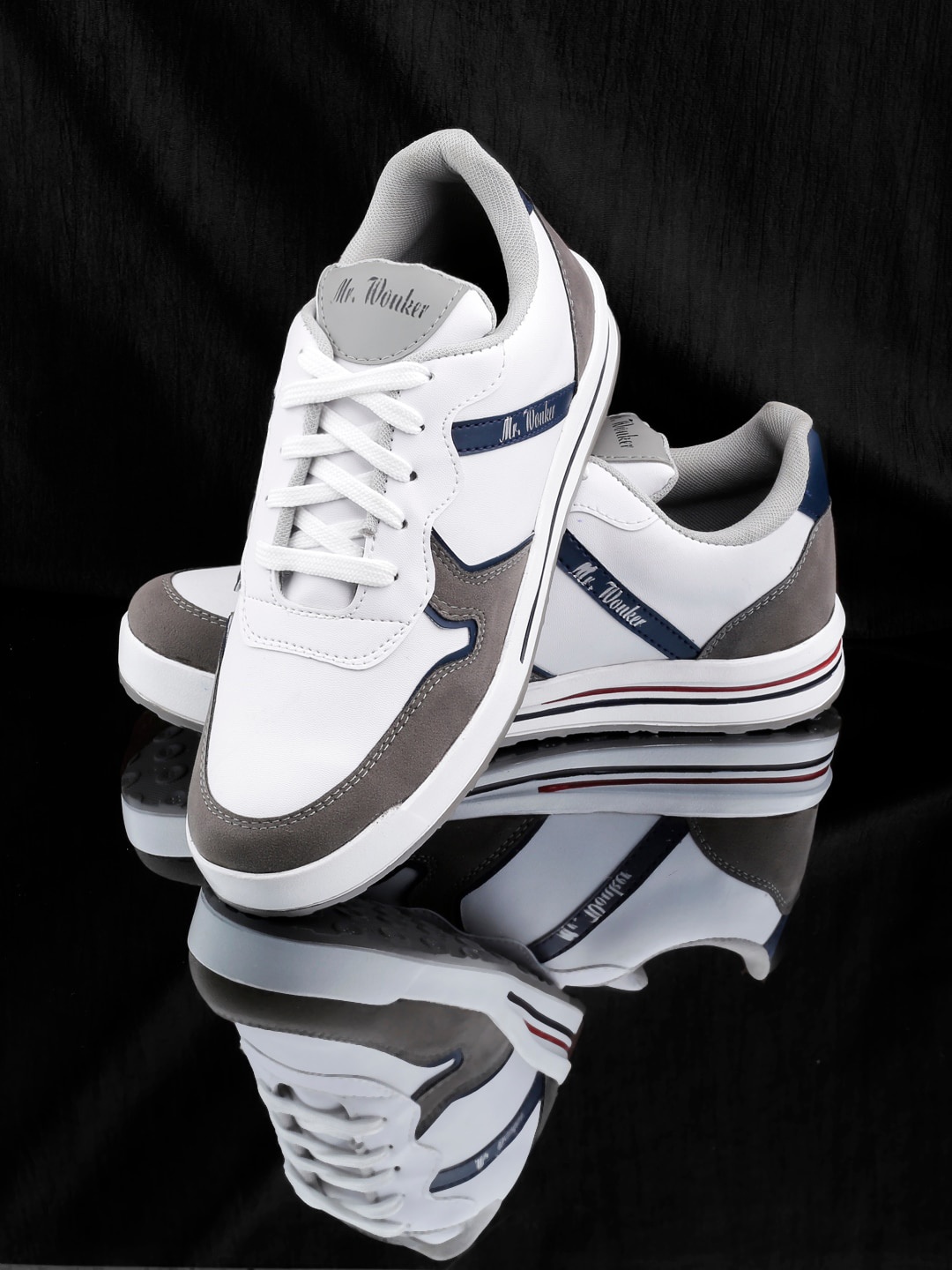 

mr.wonker Men Colourblocked Comfort Insole Contrast Sole Sneakers, White