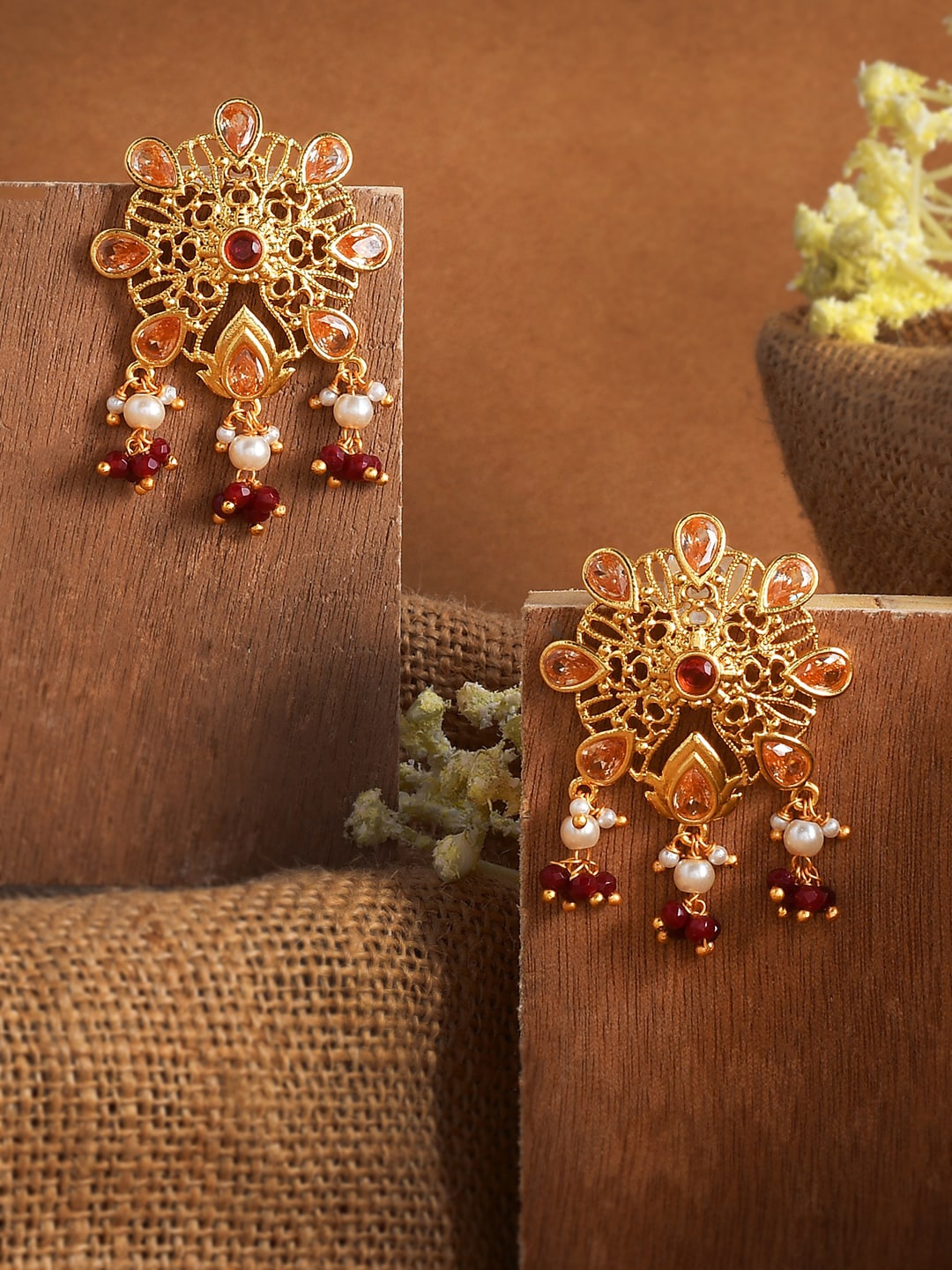 

Voylla Gold-Plated Floral Stud Earrings