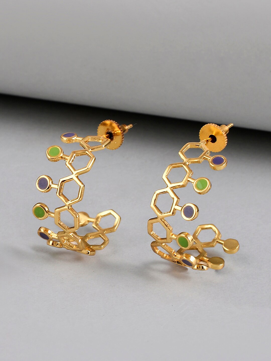 

Voylla Gold-Toned Geometric Hoop Earrings