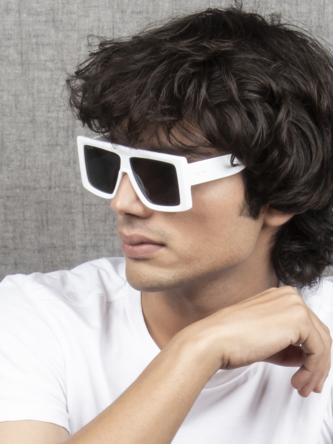 

Ted Smith Unisex Grey Lens & White UV Protected Oversized Sunglasses BRICX_C2