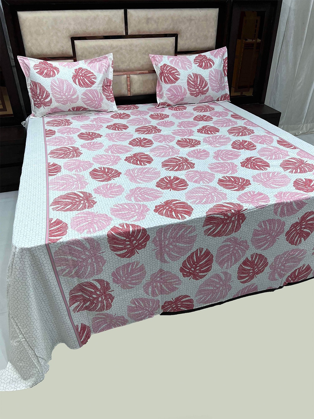 

Pure Decor White & Pink Floral 350 TC Cotton King Bedsheet with 2 Pillow Covers