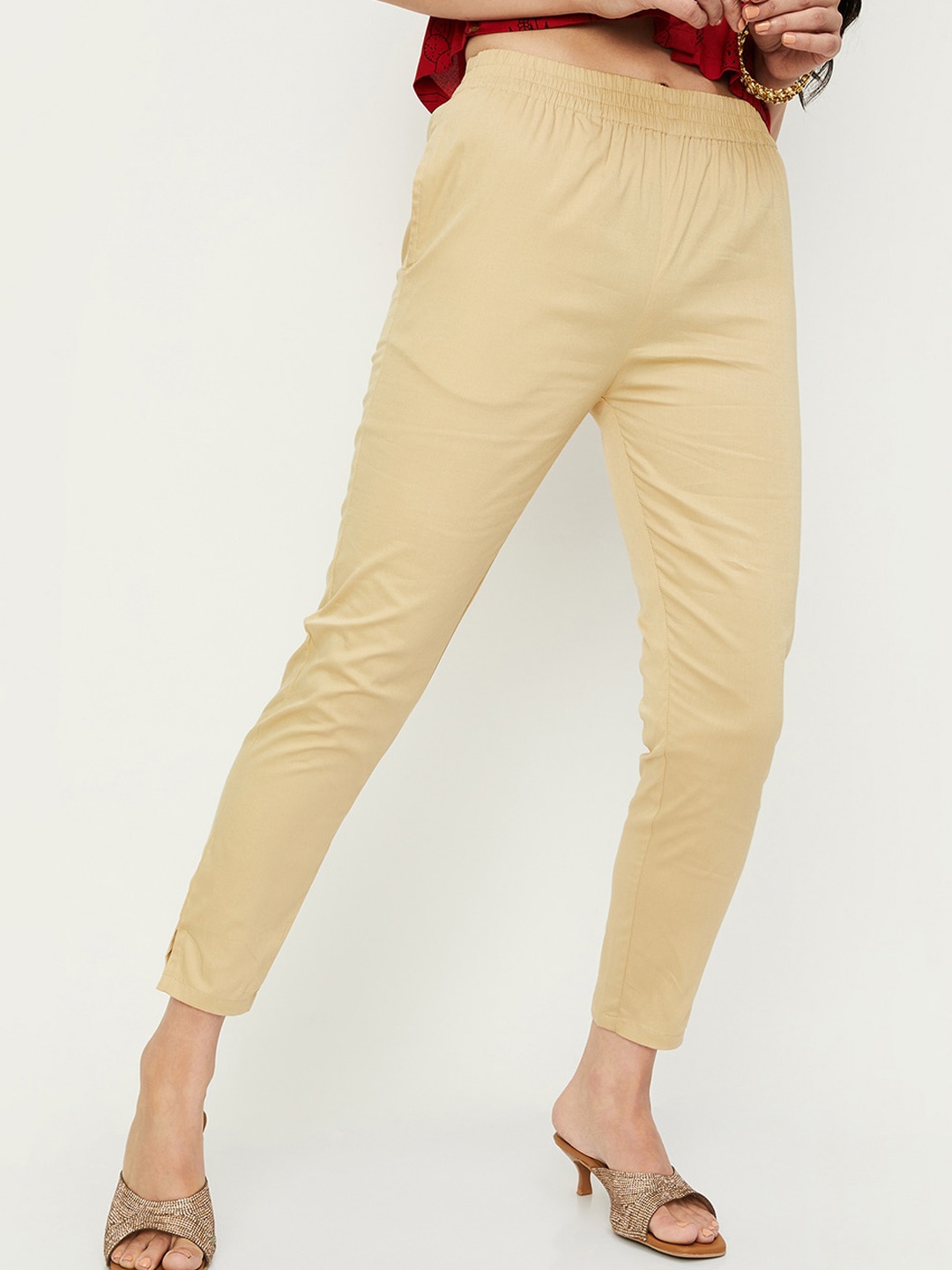 

max Women Mid Rise Cotton Trousers, Beige