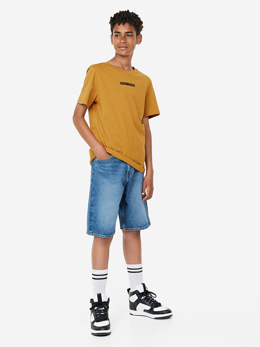 

H&M Boys Cotton T-shirt, Brown