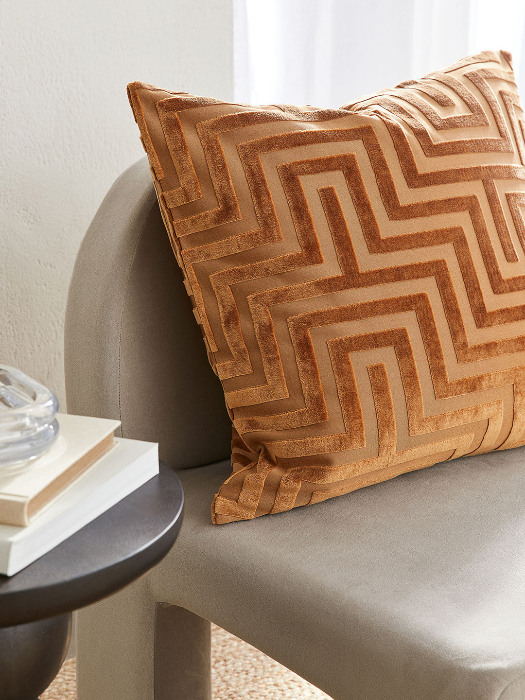 

H&M Brown Velvet Cushion Cover