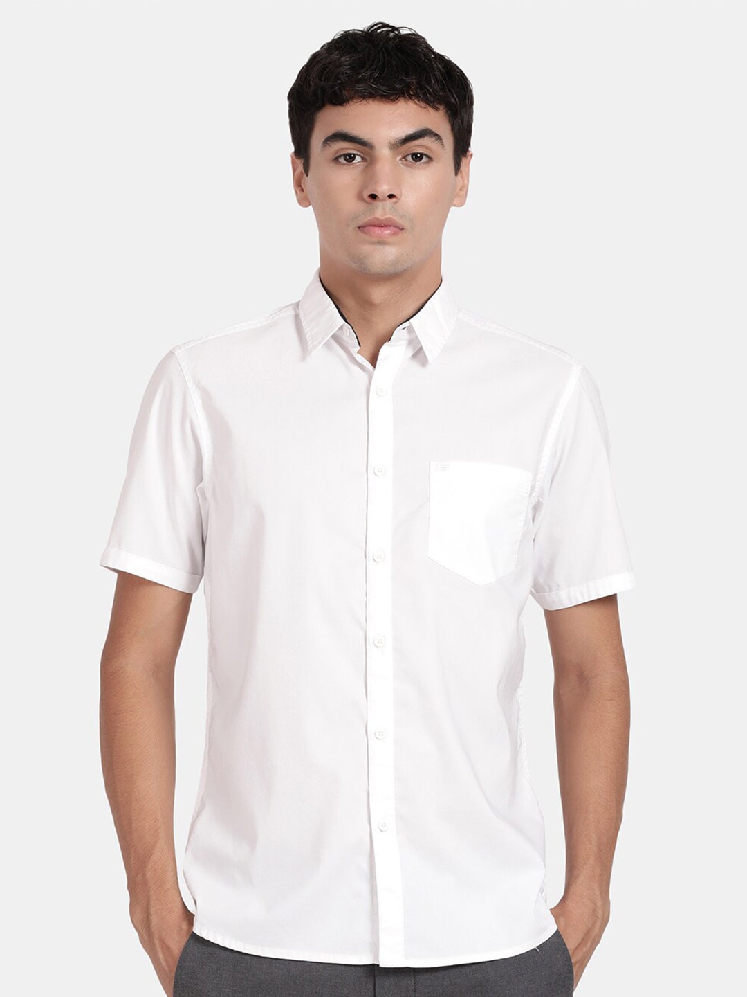 

t-base Spread Collar Casual Shirt, White