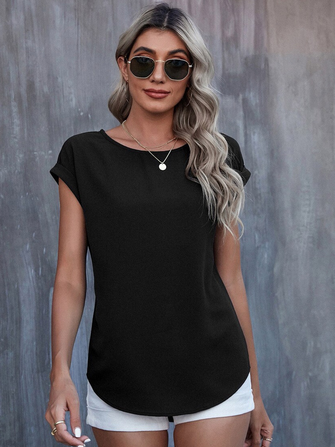 

BoStreet Black Round Neck Extended Sleeves Top