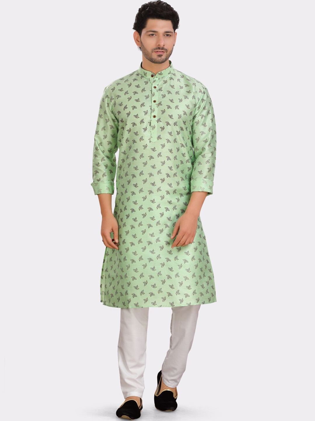 

SHIWAM ETHNIX Floral Printed Mandarin Collar Silk Kurta, Green