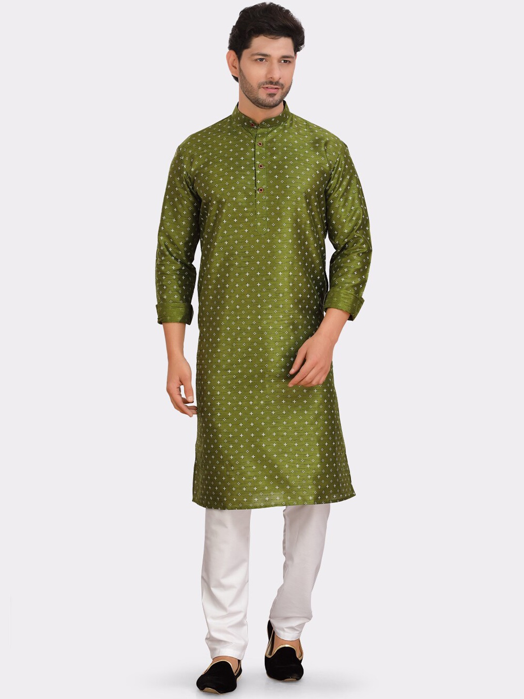 

SHIWAM ETHNIX Men Geometric Printed Silk Kurta, Green