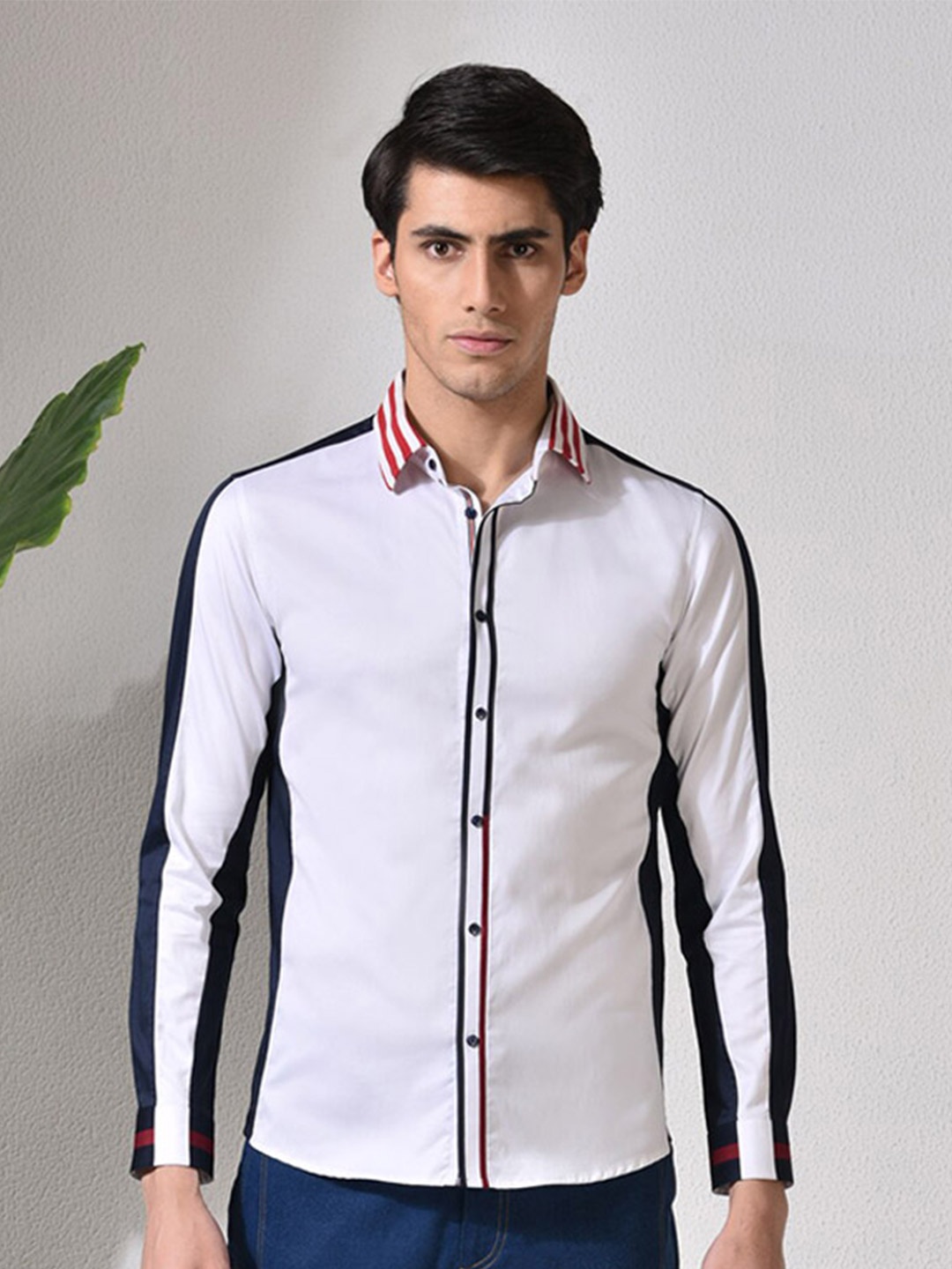 

ABKASA Colourblocked Sharp Slim Fit Cotton Casual Shirt, White