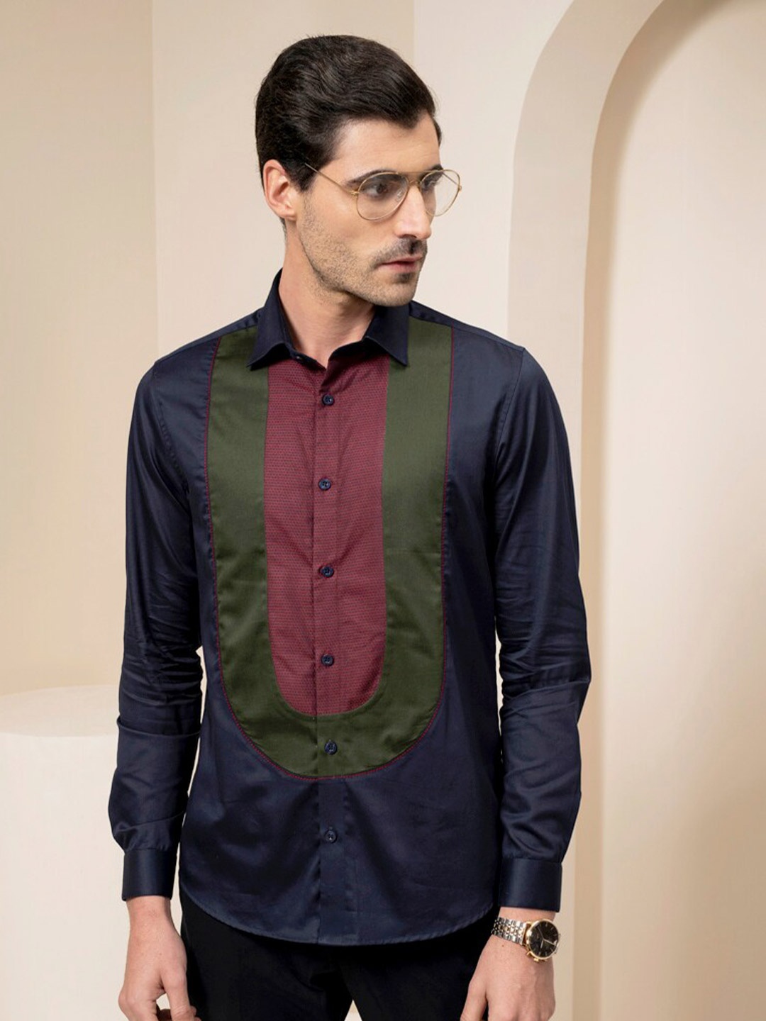 

ABKASA Colourblocked Sharp Slim Fit Cotton Casual Shirt, Navy blue