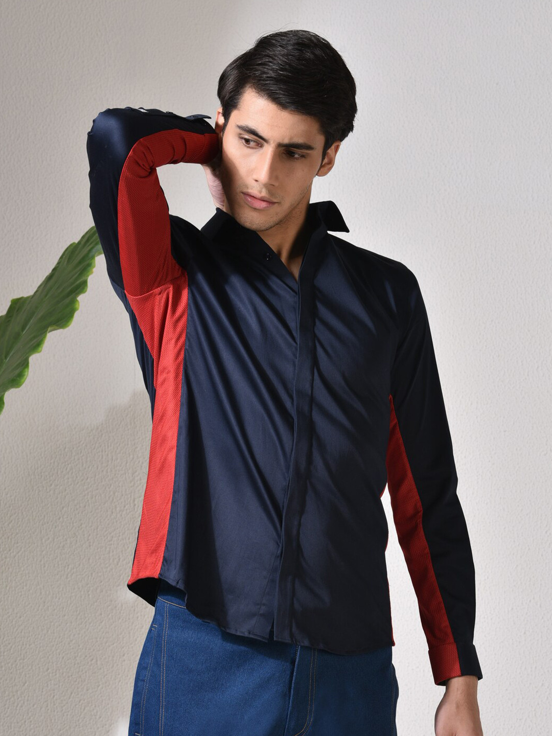 

ABKASA Sharp Slim Fit Cotton Casual Shirt, Navy blue