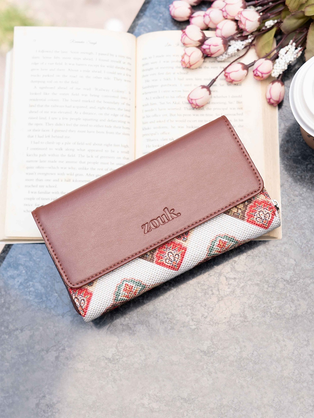 

ZOUK Floral Printed Wrist Loop Three Fold Wallet, White