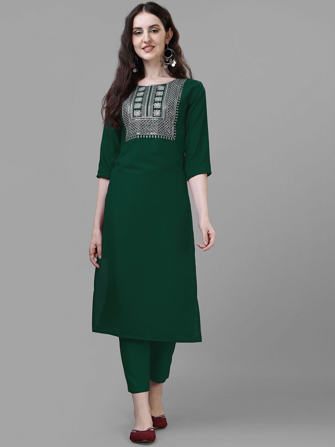 

Femvy Ethnic Motifs Embroidered Yoke Design Zari & Sequined Straight Kurta With Trousers, Green