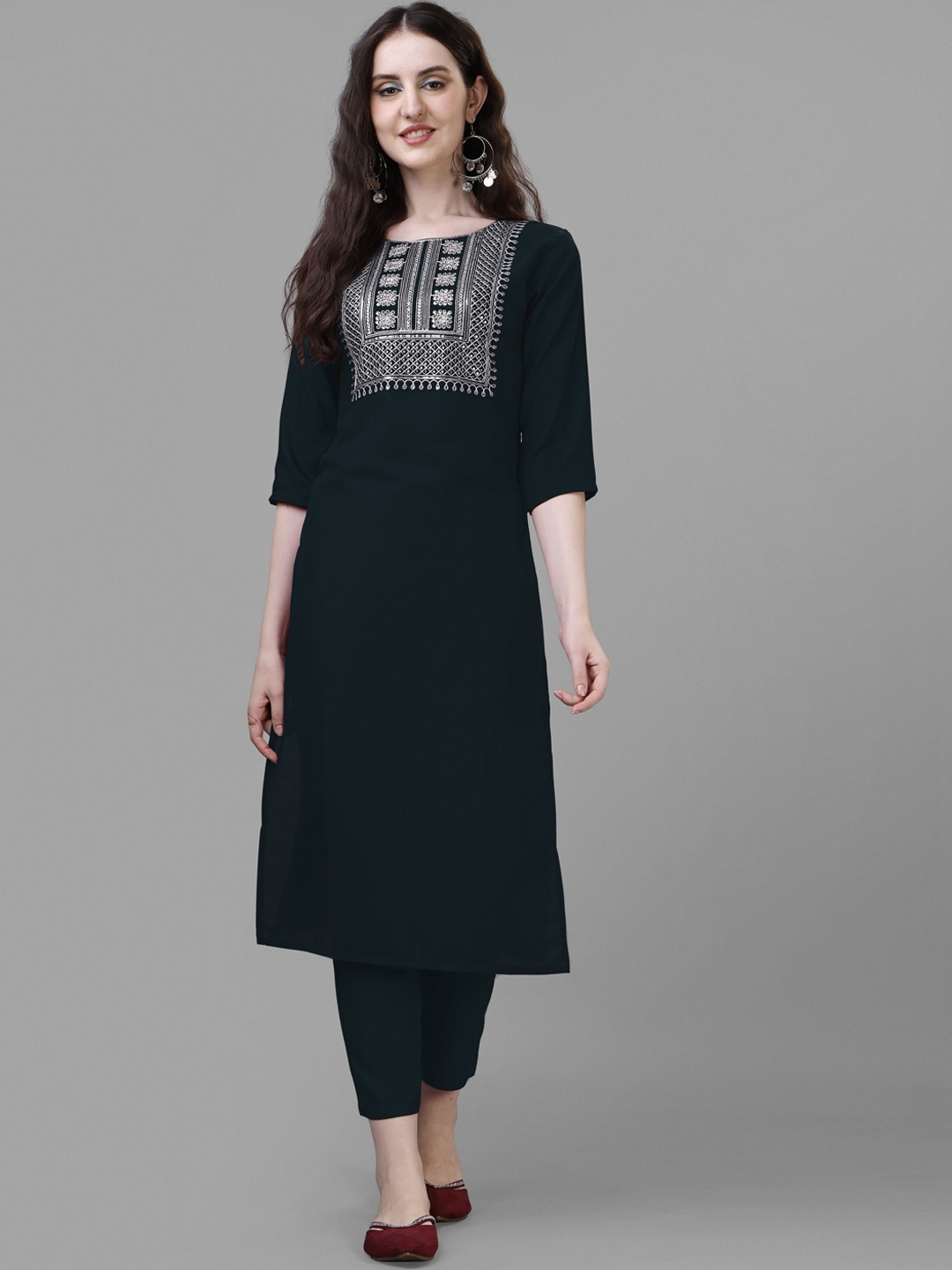 

Femvy Ethnic Motifs Embroidered Yoke Design Zari & Sequined Straight Kurta With Trousers, Black