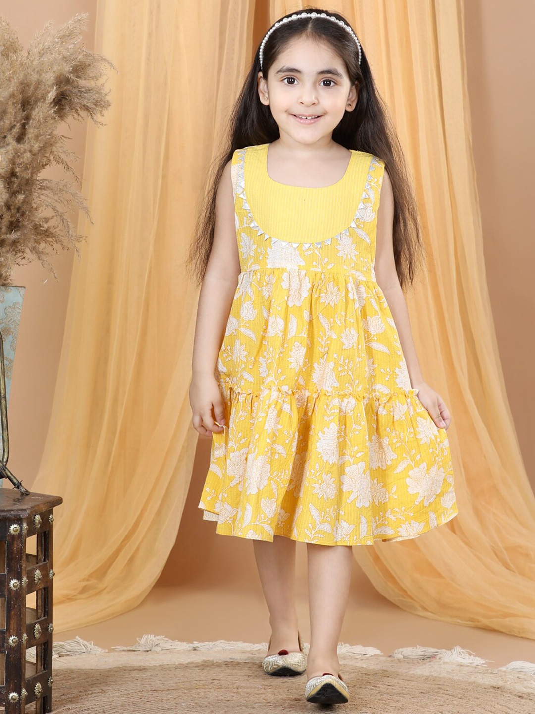 

Here&Now X Kinder Kids Floral Printed Yoke Designed Flounce Hem Cotton Fit & Flare Midi Ethnic Dress, Yellow