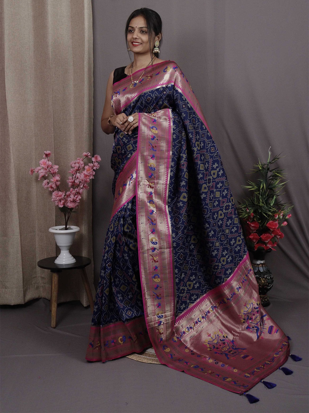 

Mitera Navy Blue & Pink Woven Design Zari Silk Blend Banarasi Patola Saree